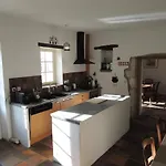 Superbe Maison En Pierre Climatisee Avec Piscine *