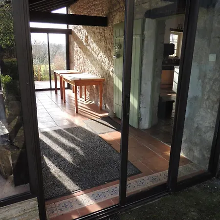 Superbe Maison En Pierre Climatisee Avec Piscine *